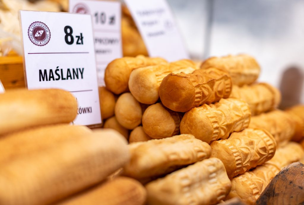 Czym konkretnie różni się wyżywienie w Dziwnowie od kuchni innych regionów Polski?