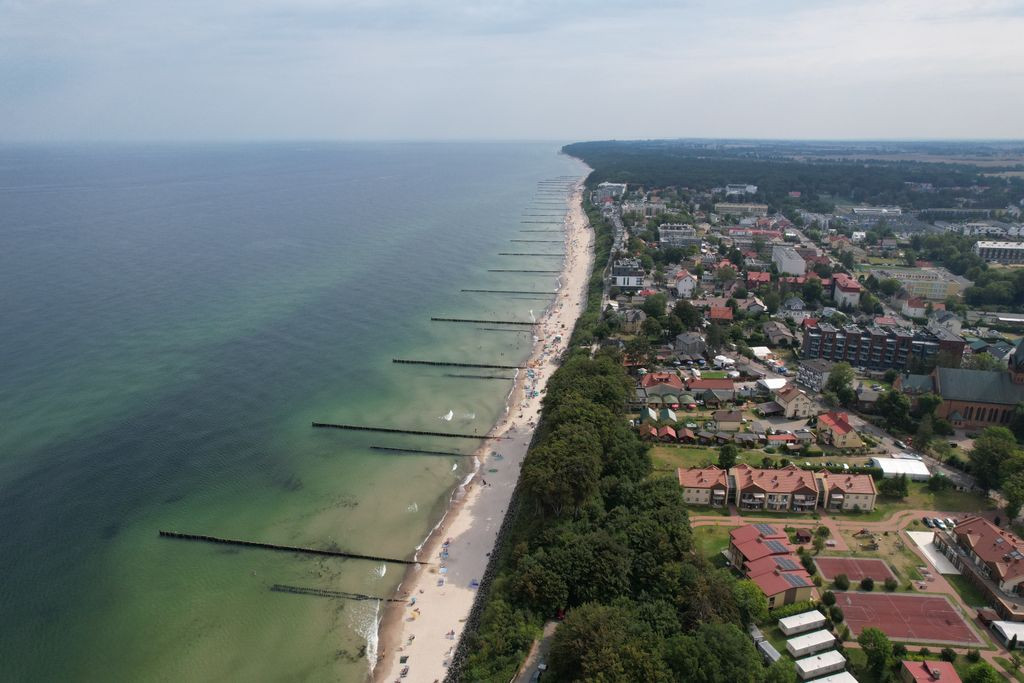 Dziwnów i Dziwnówek na tle zmian w turystyce nadmorskiej