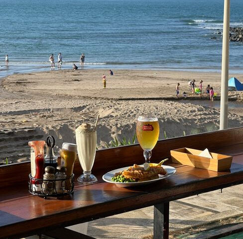 Lokalny smak Dziwnowa 2026: co zjeść w restauracjach przy plaży?