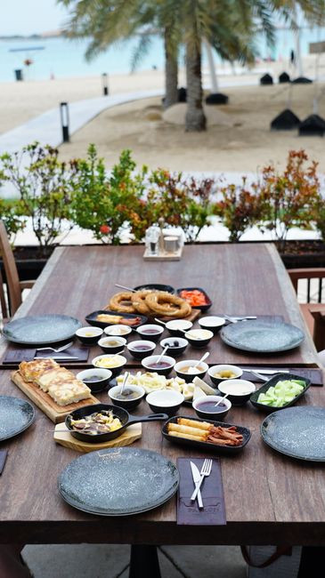 Wyżywienie nad Bałtykiem: domowe obiady czy restauracje?