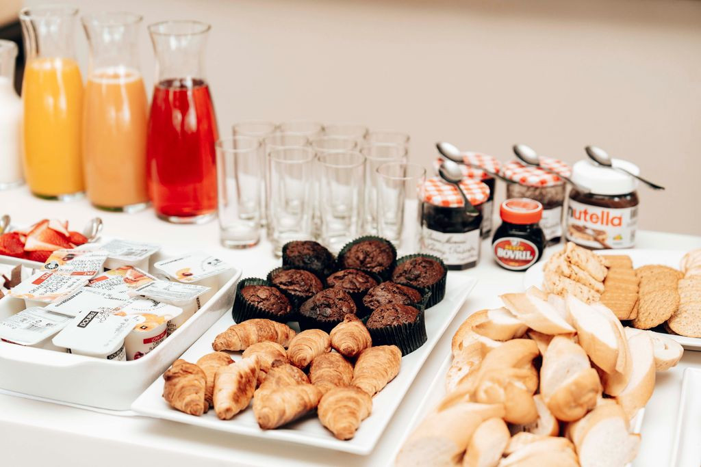 Wyżywienie: śniadanie, półpensjonat czy aneks kuchenny?